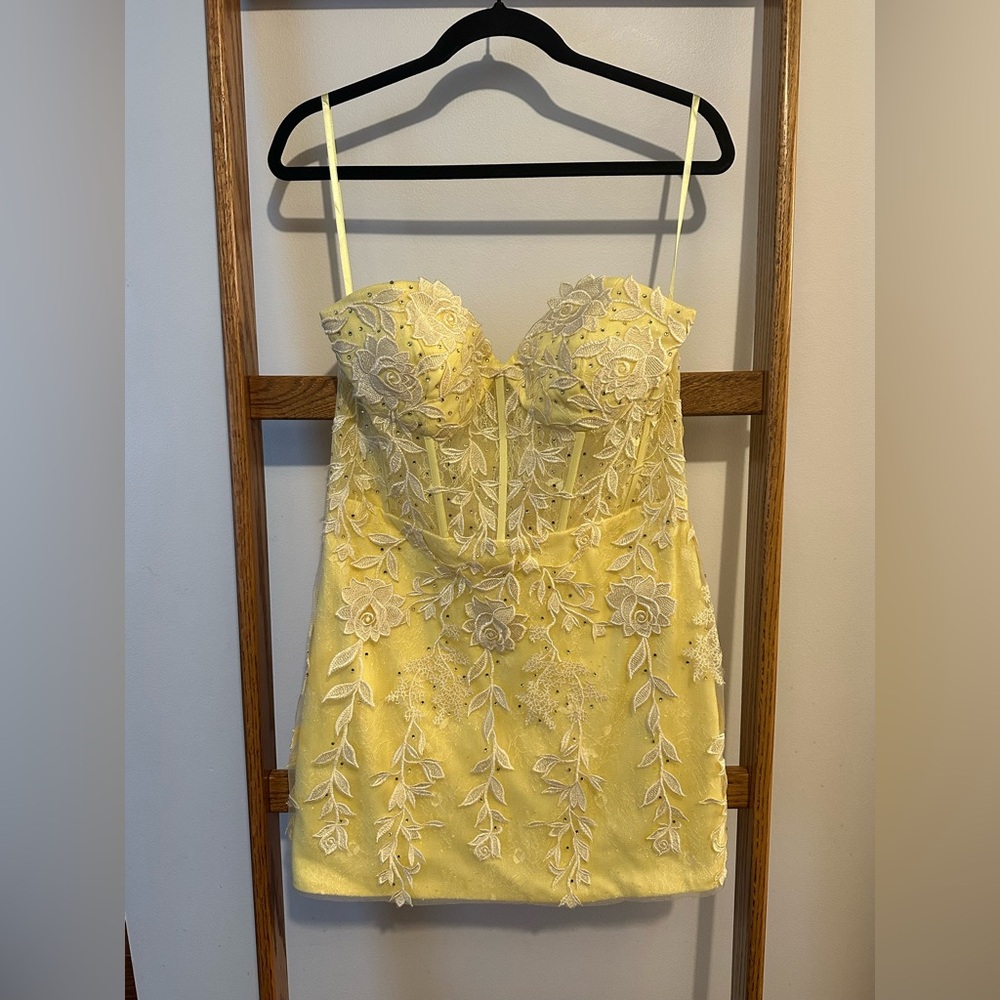 KissProm Short Yellow Strapless Corset Dress Size 14